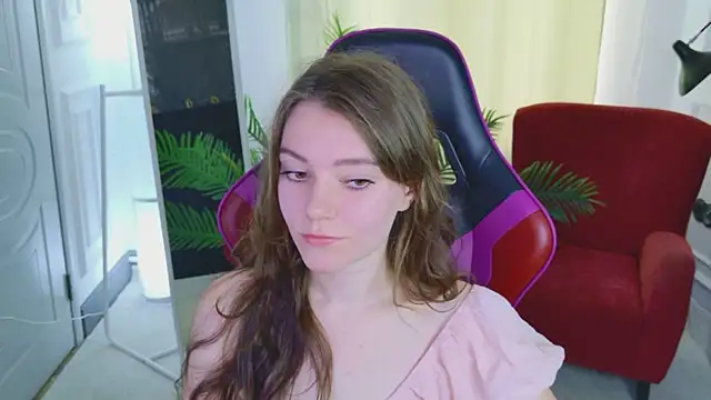 Lana  Cute  online show from 07/22/26, 01:58