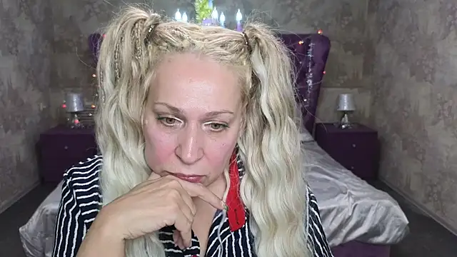 Penelope Pinky online show from 01/03/25, 02:51