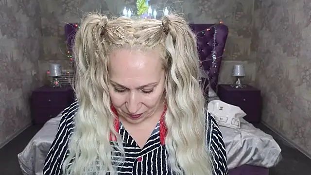 Penelope Pinky online show from 01/03/25, 05:53