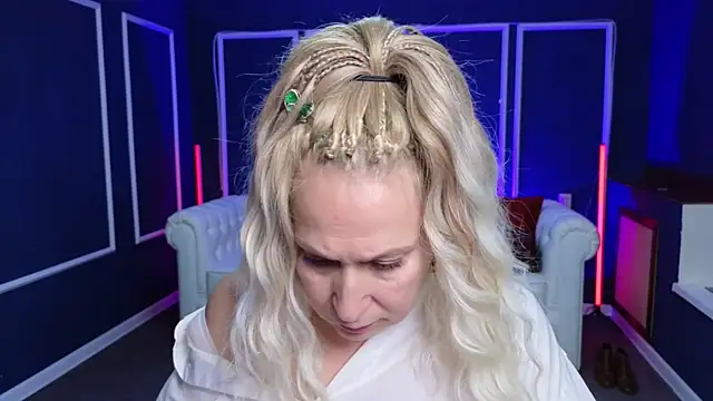 Penelope Pinky online show from 01/12/25, 07:53