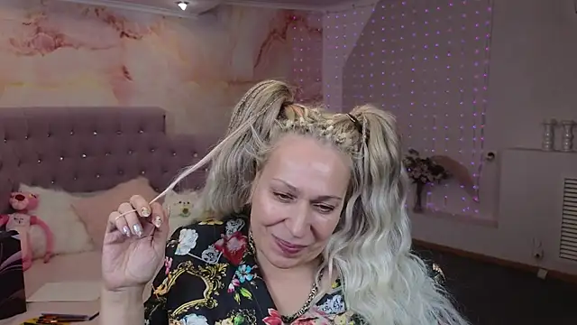 Penelope Pinky online show from 01/15/25, 05:15