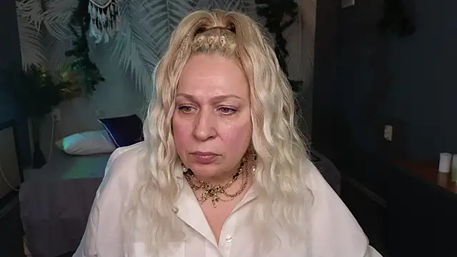 Penelope Pinky online show from 01/20/25, 02:25