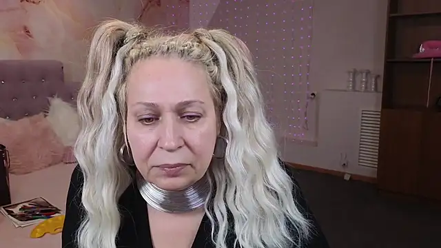 Penelope Pinky online show from 01/22/25, 05:06