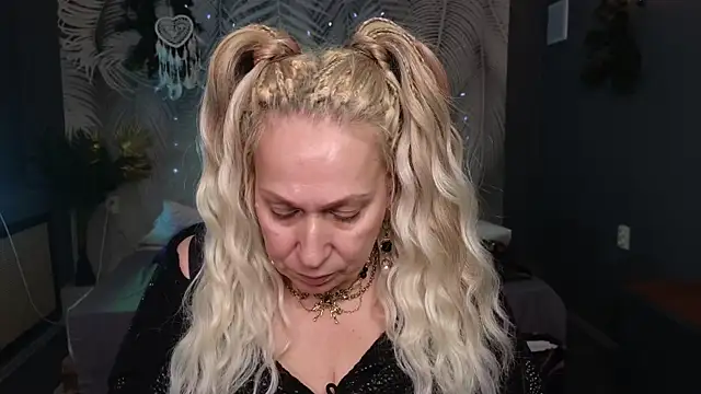 Penelope Pinky online show from 01/24/25, 08:00