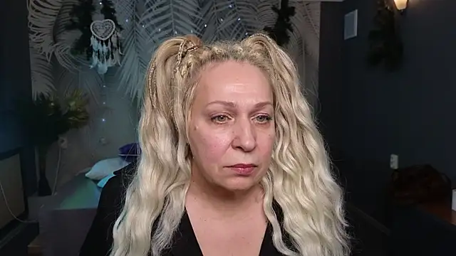 Penelope Pinky online show from 01/27/25, 05:26