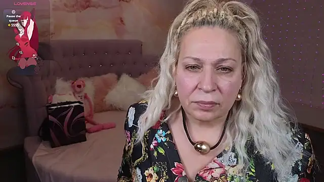 Penelope Pinky online show from 02/02/25, 02:34