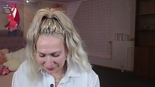 Penelope Pinky online show from 02/07/25, 02:15