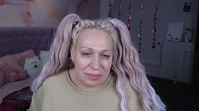 Penelope Pinky online show from 03/19/25, 08:32