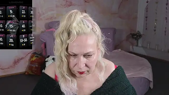Penelope Pinky online show from 06/10/26, 12:26
