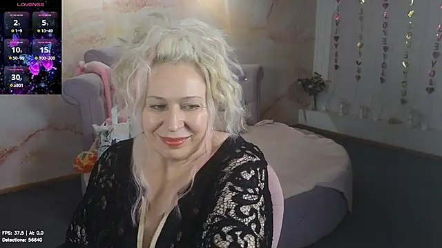 Penelope Pinky online show from 06/25/26, 01:26
