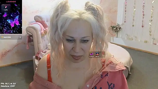 Penelope Pinky online show from 07/29/26, 11:19