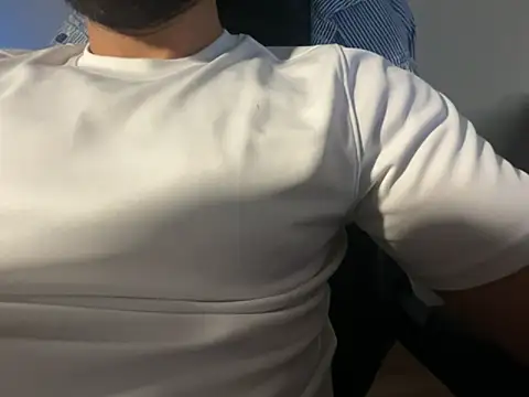 Snapshot of mimosabb chatting on 11/30/25, 12:03 mimosabb online show from 11/30/25, 12:03