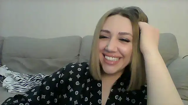 VickyLove047 online show from 01/01/25, 04:50