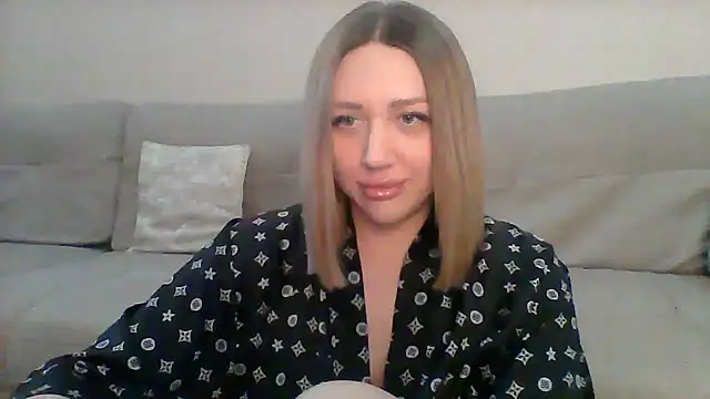 VickyLove047 online show from 03/10/25, 05:00