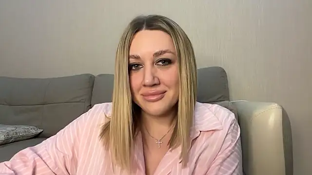 Snapshot of VickyLove047 chatting on 10/06/25, 06:16 VickyLove047 online show from 10/06/25, 06:16