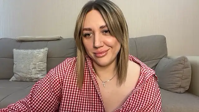 Snapshot of VickyLove047 chatting on 11/15/25, 06:11 VickyLove047 online show from 11/15/25, 06:11