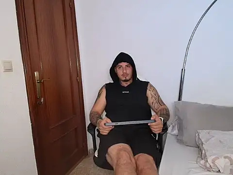 Snapshot of Geishastudios chatting on 09/24/25, 09:01 Geishastudios online show from 09/24/25, 09:01