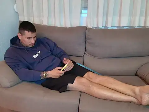 Snapshot of Geishastudios chatting on 11/06/25, 10:38 Geishastudios online show from 11/06/25, 10:38