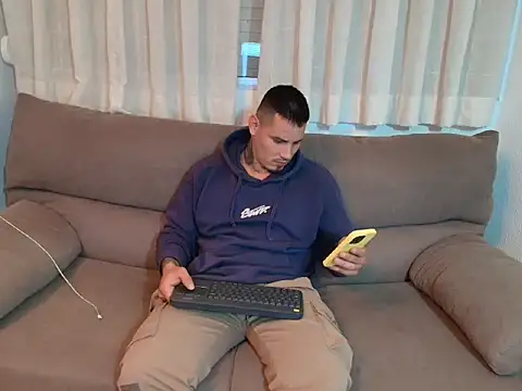 Snapshot of Geishastudios chatting on 11/10/25, 09:25 Geishastudios online show from 11/10/25, 09:25