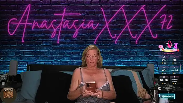 anastasiaxxx72 online show from 11/12/25, 07:35