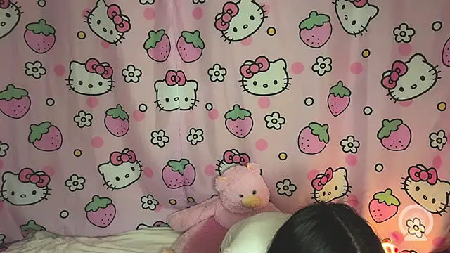 Snapshot of pink_pikachu_ chatting on 03/31/26, 05:13 pink pikachu online show from 03/31/26, 05:13