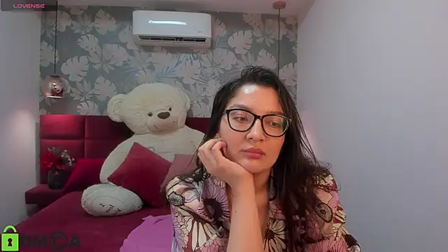 ZarifaBev online show from 01/11/25, 04:27