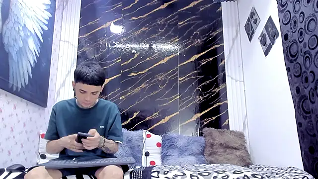 exotic hot couple online show from 05/10/26, 10:48