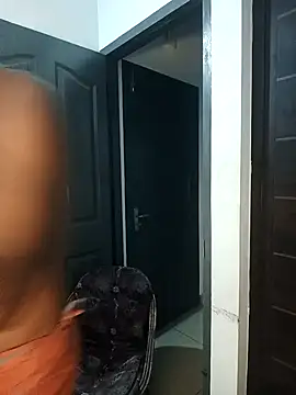 Snapshot of johnsinsexy chatting on 11/03/25, 04:52 johnsinsexy online show from 11/03/25, 04:52