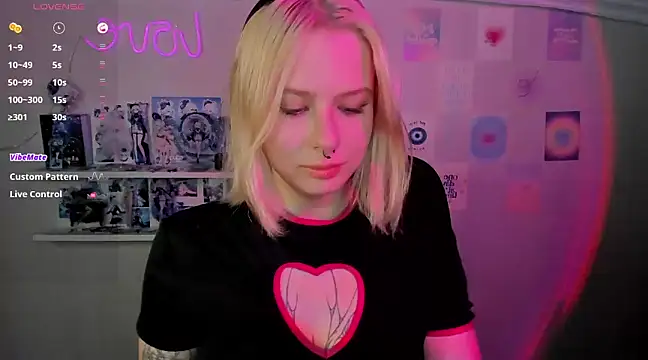 Snapshot of tender_kiitty chatting on 01/12/25, 11:50 tender kiitty online show from 01/12/25, 11:50