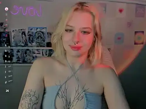 Snapshot of tender_kiitty chatting on 01/21/25, 01:22 tender kiitty online show from 01/21/25, 01:22