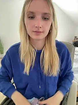 AnnyBelleX online show from 05/07/26, 01:49