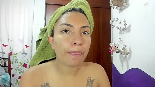 Snapshot of Natymontiell_ chatting on 01/03/25, 02:30 Natymontiell online show from 01/03/25, 02:30