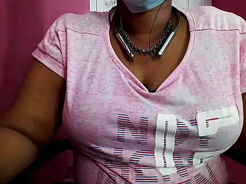 Snapshot of Tamilsathya2024 chatting on 02/14/25, 03:43 Tamilsathya2024 online show from 02/14/25, 03:43