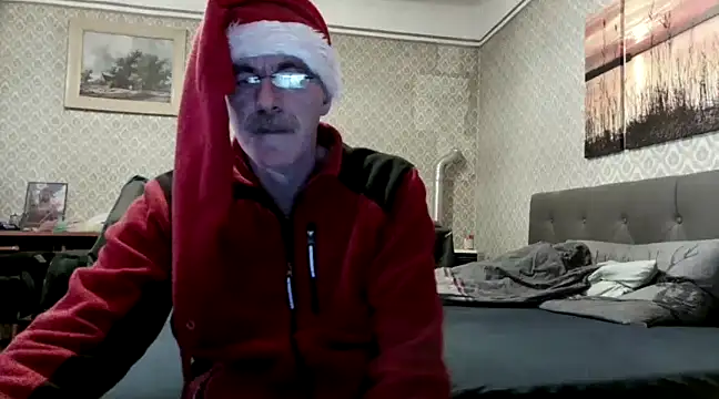 Snapshot of farock chatting on 12/26/24, 09:55 farock online show from 12/26/24, 09:55