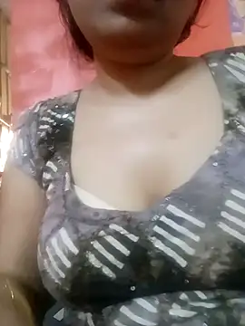 Snapshot of sunita-doll chatting on 12/04/25, 02:10 sunita-doll online show from 12/04/25, 02:10