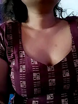 Snapshot of sunita-doll chatting on 12/23/25, 09:40 sunita-doll online show from 12/23/25, 09:40