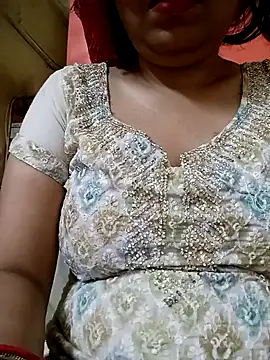Snapshot of sunita-doll chatting on 03/10/26, 01:43 sunita-doll online show from 03/10/26, 01:43