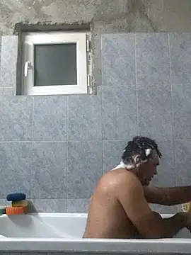 narcismarcu11 online show from 10/17/25, 08:44