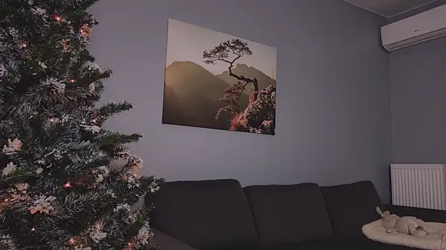 Viktoria www online show from 12/16/25, 09:31