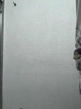 Snapshot of Mat_Vergara20 chatting on 12/23/24, 01:45 Mat Vergara20 online show from 12/23/24, 01:45