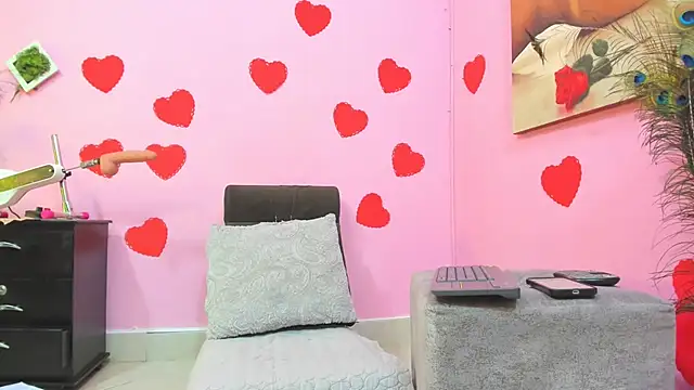 Snapshot of miss--flora chatting on 02/18/25, 10:03 miss--flora online show from 02/18/25, 10:03
