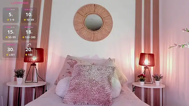 Snapshot of bella_arias chatting on 10/22/25, 07:57 bella arias online show from 10/22/25, 07:57