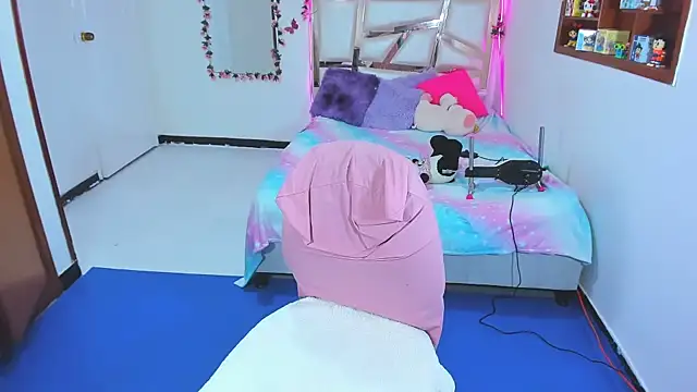 perlabeautiful online show from 10/31/25, 12:22