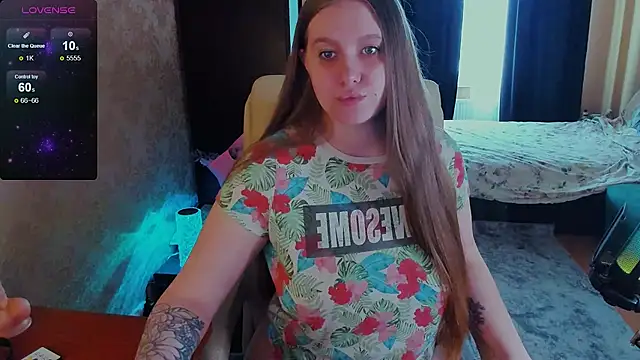 Snapshot of Alice_Dreamgirl_ chatting on 02/18/25, 12:17 Alice Dreamgirl online show from 02/18/25, 12:17
