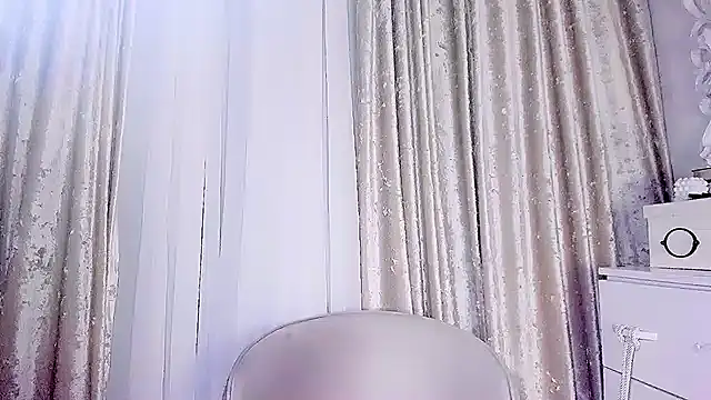 sweetdream eva online show from 12/19/24, 12:45