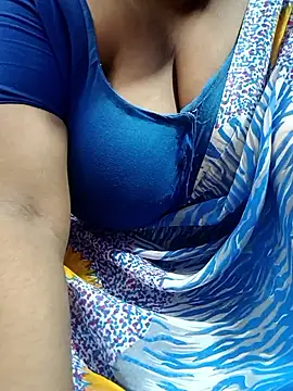 Snapshot of Hot-Manshi2 chatting on 11/05/25, 06:41 Hot-Manshi2 online show from 11/05/25, 06:41