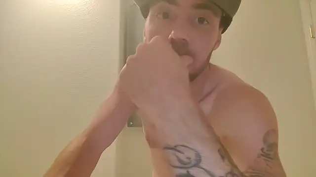Huntzg23 online show from 06/30/26, 04:02