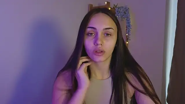 Snapshot of IrinaShayk18 chatting on 01/28/25, 09:19 IrinaShayk18 online show from 01/28/25, 09:19