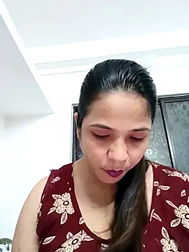 Hot-shot99 online show from 10/03/25, 05:54