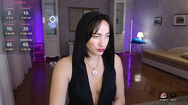 AnneHaddaway online show from 11/30/25, 06:45